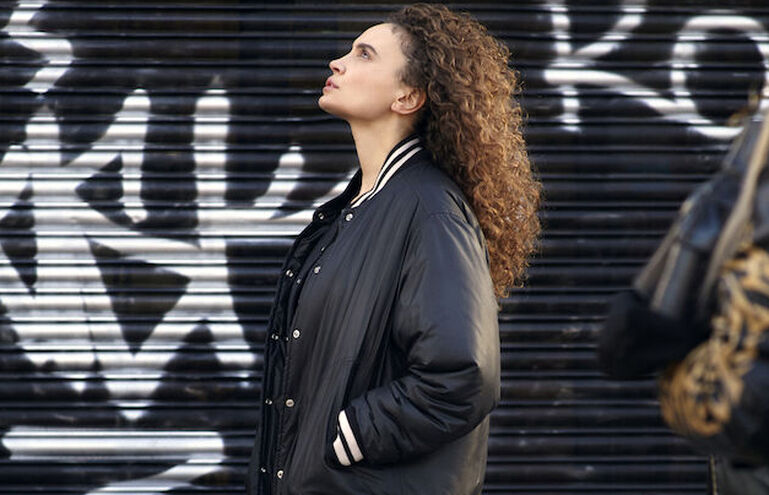 The Fluffy Hair Trend: Curl Edition